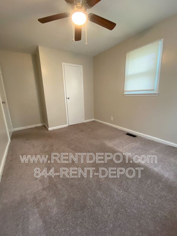 Foto del edificio - 2035 Hicks Dr