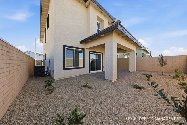 Building Photo - 534 Red Lovebird Ave