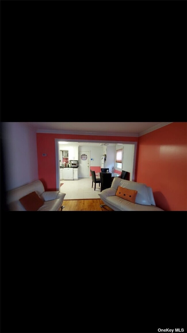 Foto del edificio - 254-14 87th Ave