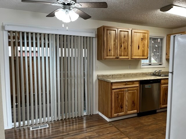 Foto del edificio - 13373 Clairmont Way