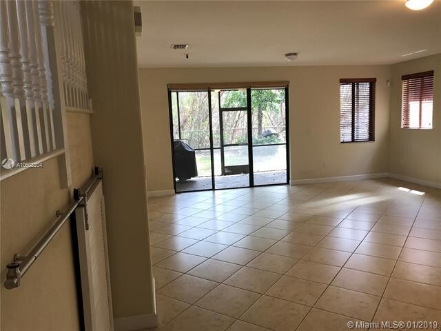 Building Photo - 7646 SW 193rd Ln
