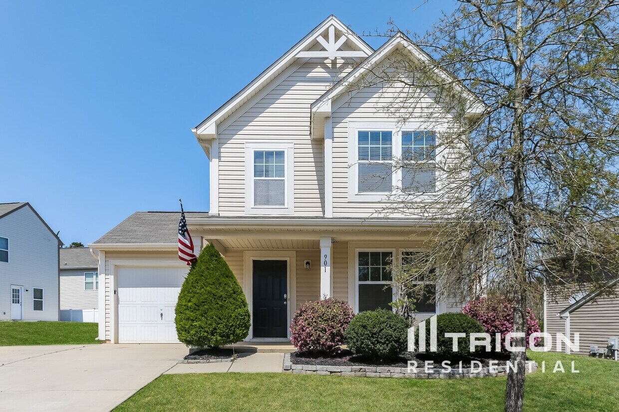 Foto principal - 901 Harrier Rd