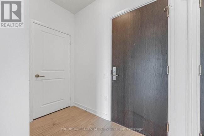 Building Photo - 8 Nahani Way