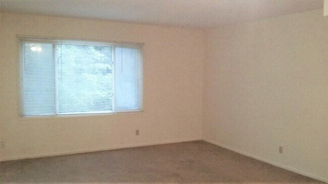 Foto del edificio - 2006 NW Hickory Ln