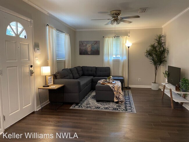 Foto del edificio - 3 br, 1.5 bath House - 9034 Sara Lane