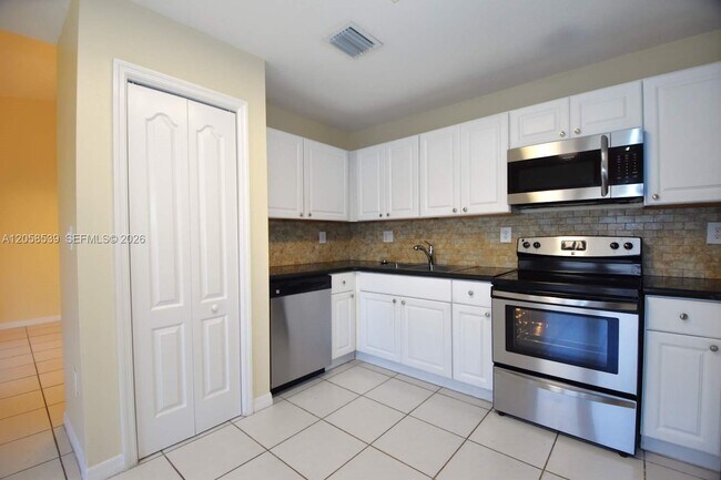 Building Photo - 15341 SW 139th St