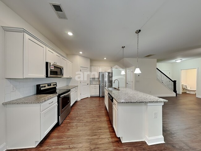 Building Photo - 236 Makenna Dr