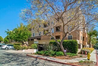 Building Photo - 3440 Lebon Dr