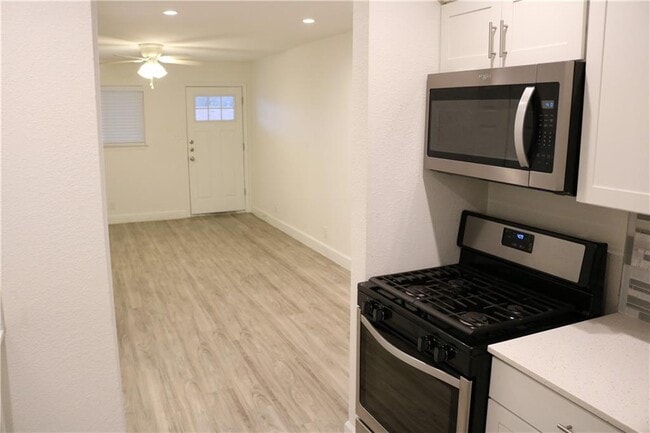 Building Photo - 1304 Falcon Cove
