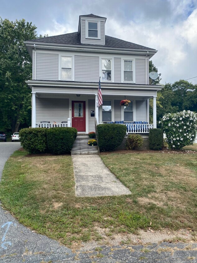 Primary Photo - 38 Water St