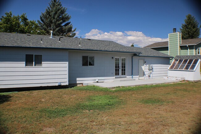 Building Photo - 4417 Pathfinder Ave