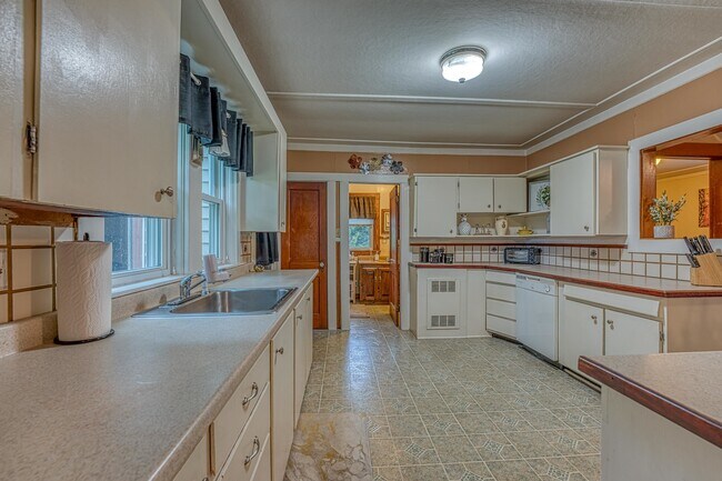 Building Photo - 56 Pollard Rd