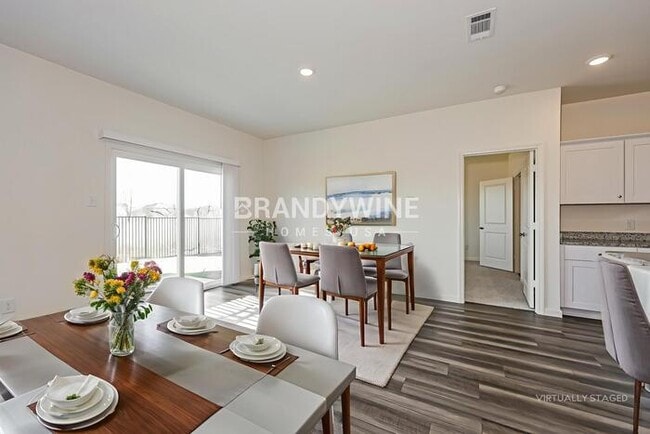 Building Photo - 8352 Sniptoe Dr