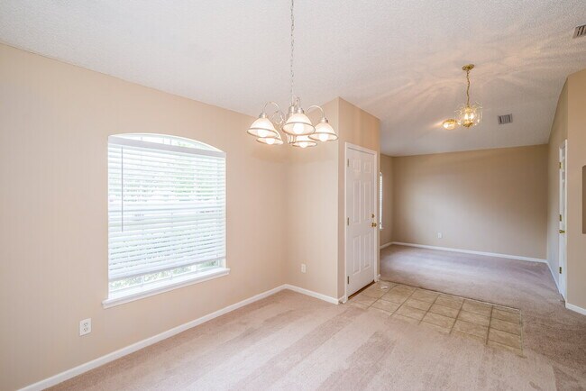 Building Photo - 3209 Sexton Dr