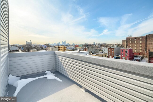 Building Photo - 2427 N Palethorp St