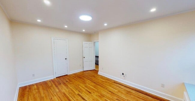 Foto del edificio - 90-09 68th Ave