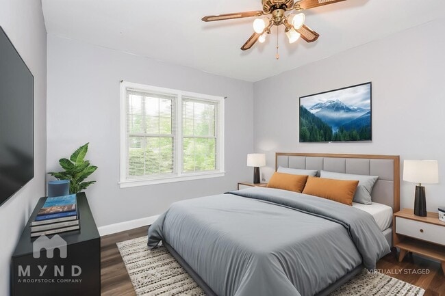 Building Photo - 2313 Eastway Rd