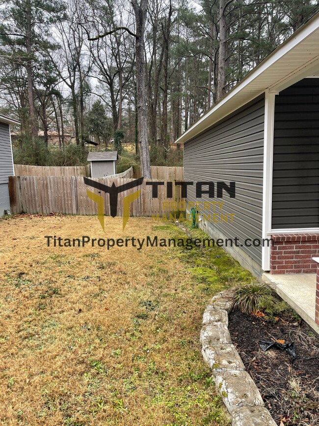 Building Photo - Cute 2 bed/2 bath house