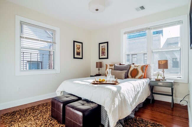 Foto del edificio - 320 Maverick St