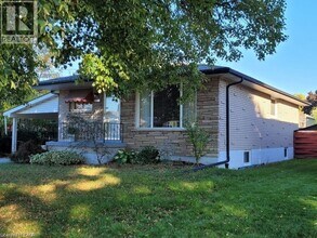 Building Photo - 25 Greeningdon Dr