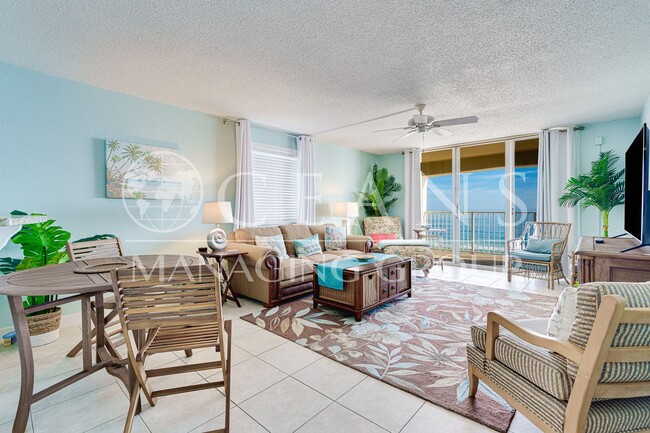 Building Photo - Unfurnished Oceanfront Ormond Beach Condo