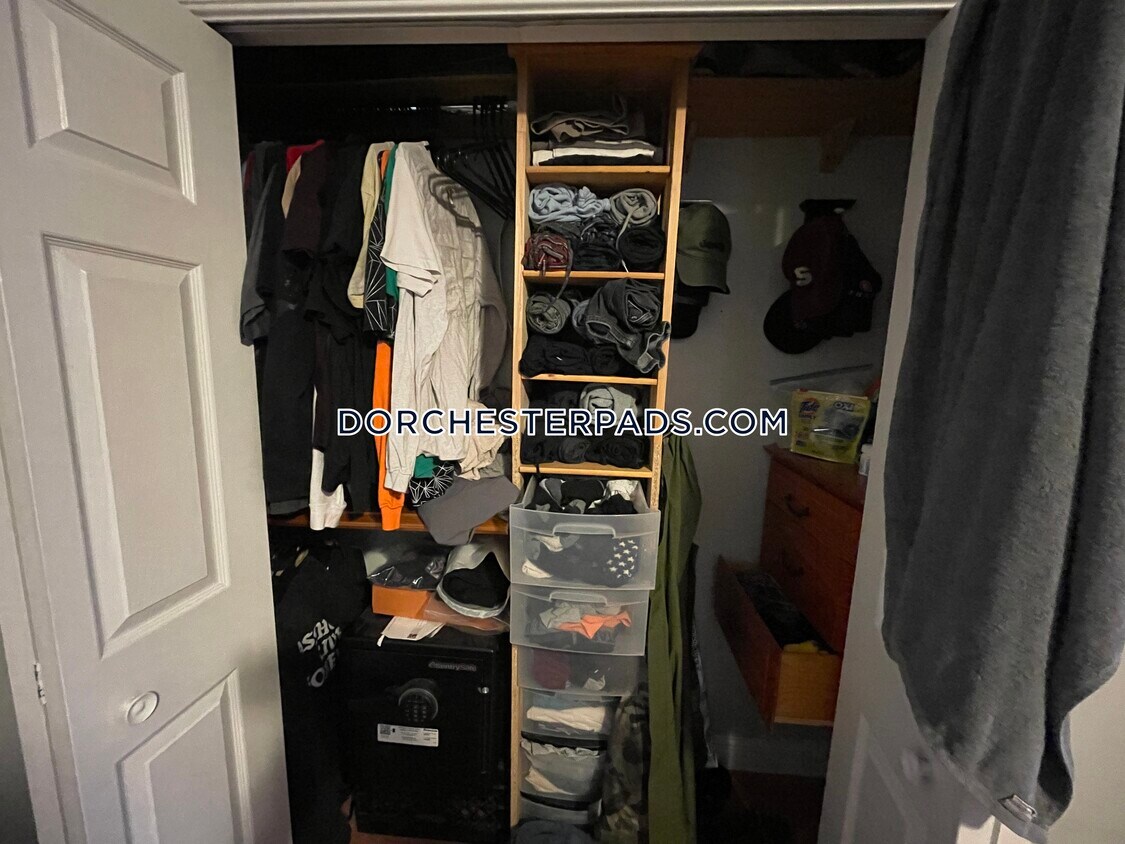 Foto principal - 7 Whitman St