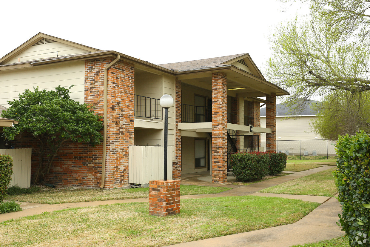 Primary Photo - Meadows Condominiums