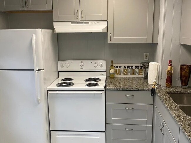 Building Photo - ONE11 Hamtrmck City Scape