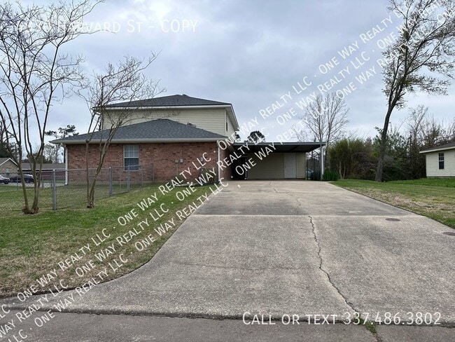 Building Photo - Great 3/2 Duplex!