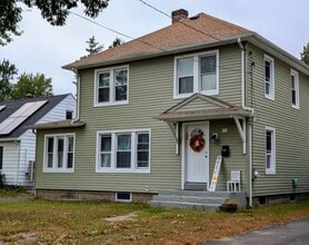 Building Photo - 126 Prentice St