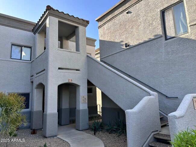 Foto del edificio - 10401 N Saguaro Blvd