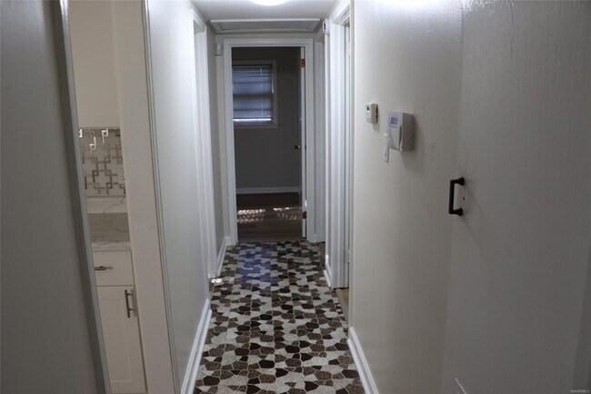 Foto del edificio - 205 Empire Rd