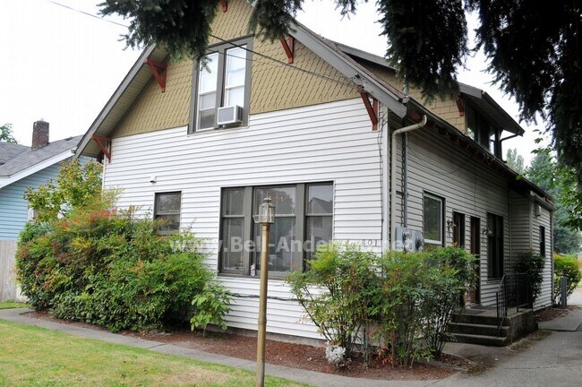 Foto del edificio - 801 8th St NE