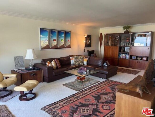 Foto del edificio - 649 Paseo De La Playa