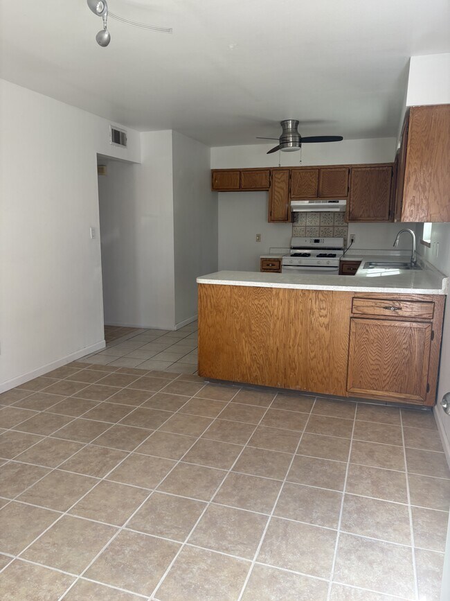 Foto del edificio - 1143 De Vargas Ct