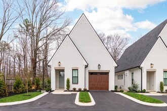 Building Photo - 1717 Double Oak Trl