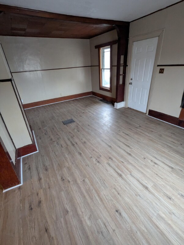 Foto del edificio - 313 W 21st St