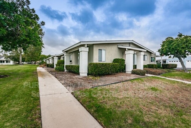 Building Photo - 3652 Bartlett Ave