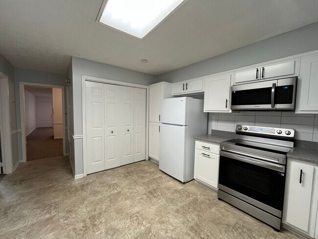 Building Photo - Location, Community, Quality Living. It St...