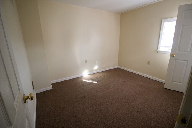 Building Photo - Louisa Street Townhomes