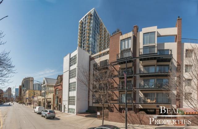 Foto principal - 2 bedroom in CHICAGO IL 60610