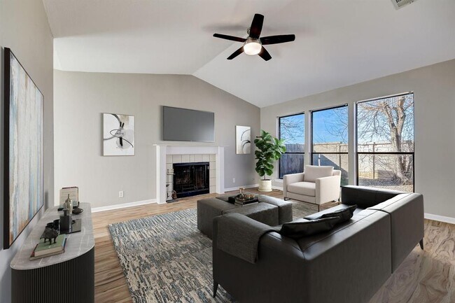 Foto del edificio - 1406 Hyridge Cir