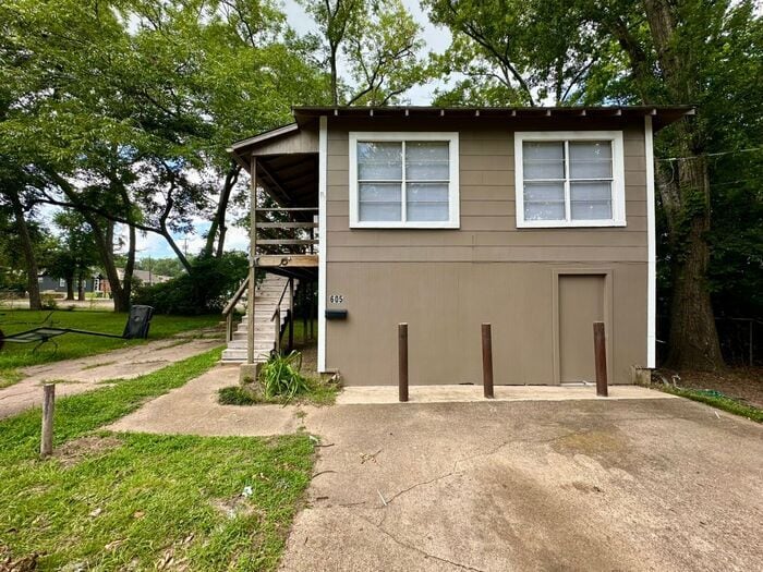 Primary Photo - Available Now! Refreshed 1 Bedroom 1 Bath ...