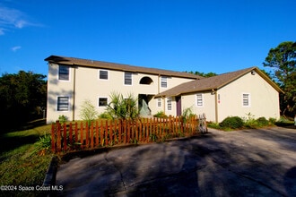 Building Photo - 440 Mercury Ave SE