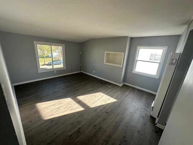 Foto del edificio - 6183 N 38th St