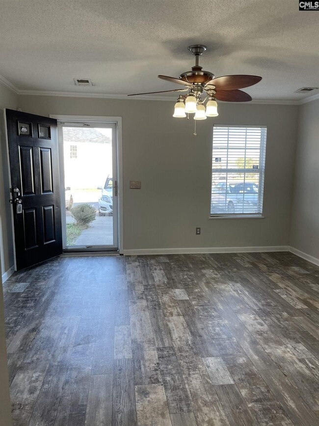 Foto del edificio - 553 Summit Terrace Ct