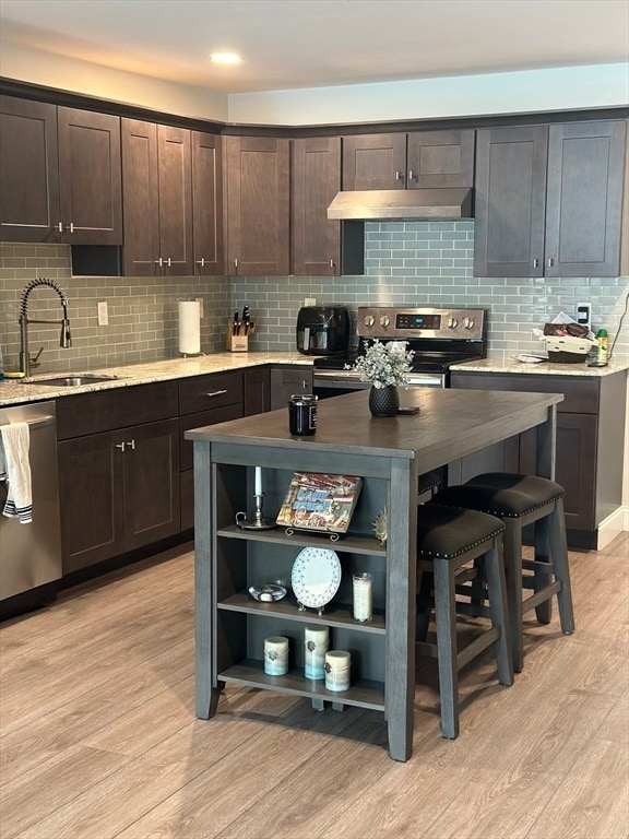 Building Photo - 949 State Rd