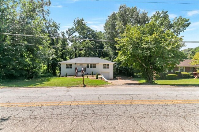 Foto del edificio - 2533 Kelly Lake Rd