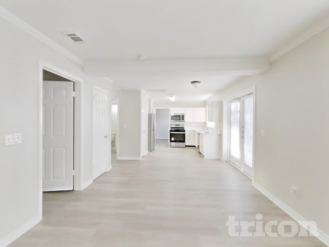 Foto del edificio - 18139 Lake Bend Dr