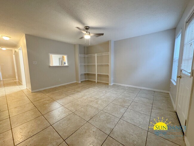 Foto del edificio - Beautiful 2 Story Townhouse with boat slip available in FWB!